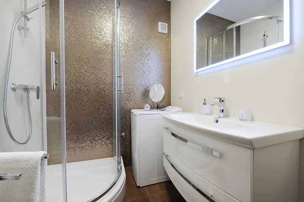 Primera Luxury Studio Zadar 0*,