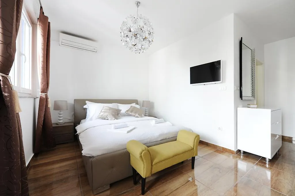 Apartment Primera Luxury Studio Zadar